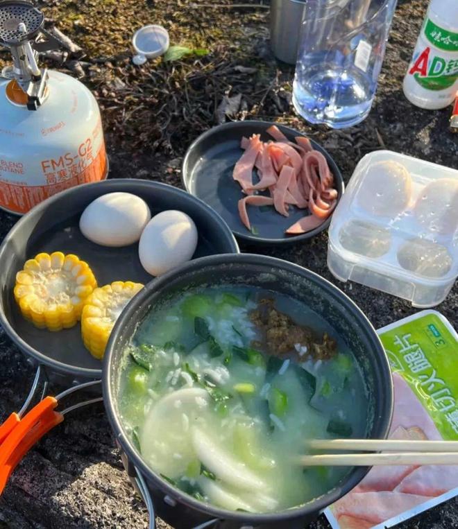 人登山喜欢带着活鸡?不朽情缘首页为何徒步(图11) 人登山喜欢带着活鸡?不朽情缘首页为何徒步(图11)